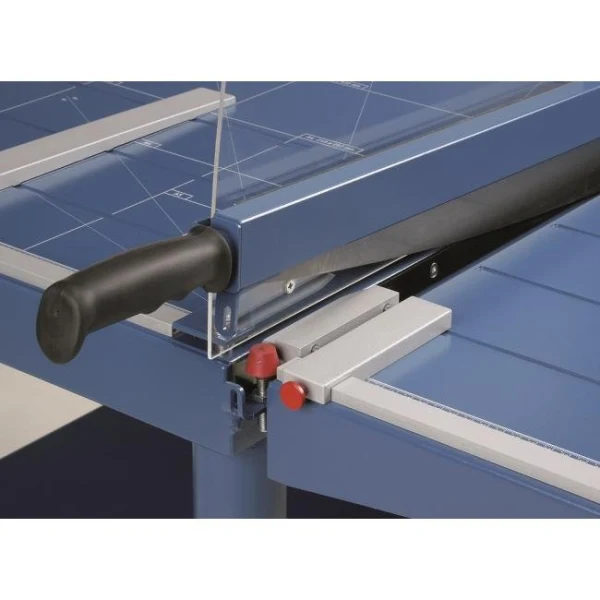 Zariadenie na rezanie tenkých prúžkov 